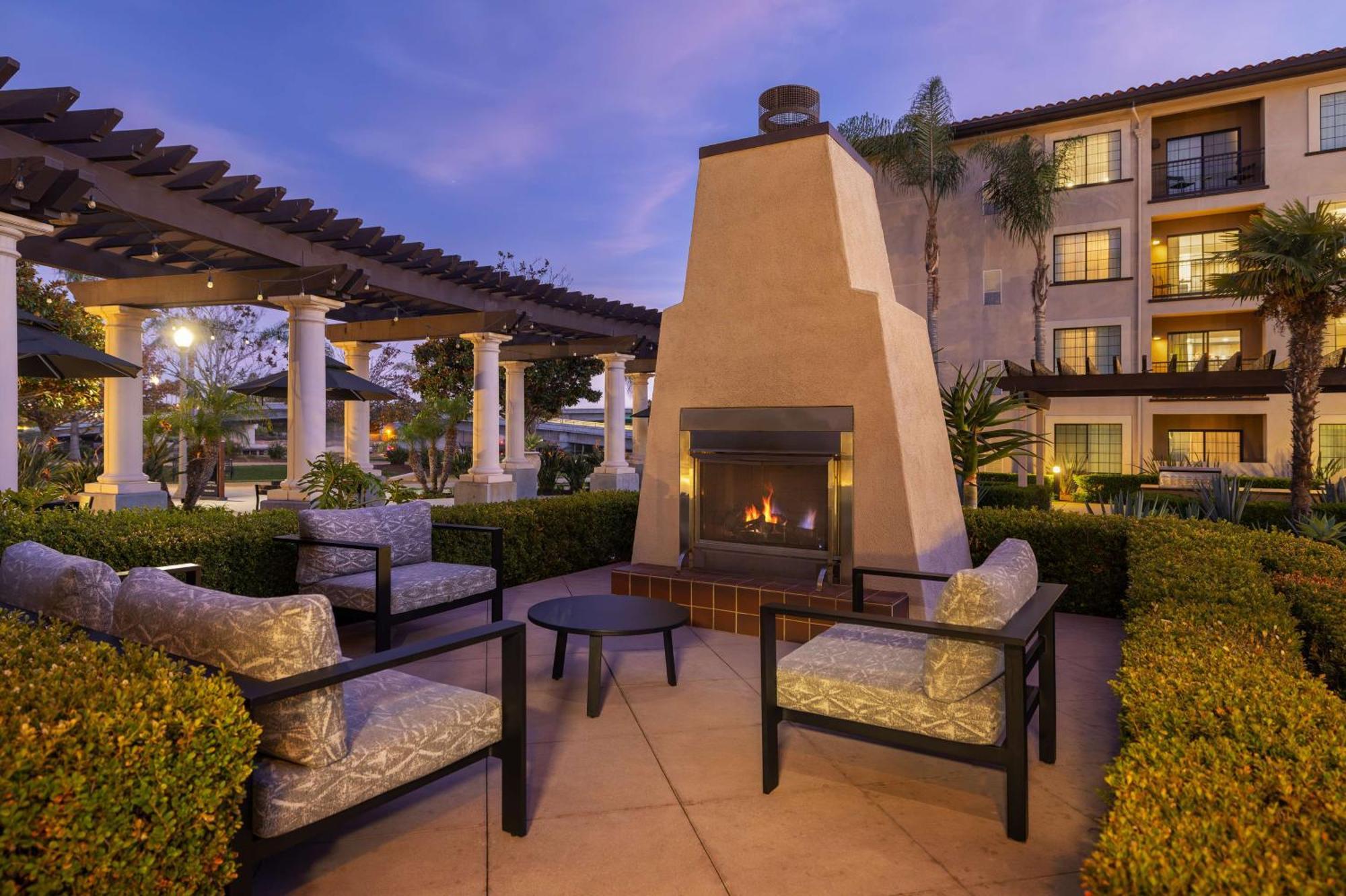 Homewood Suites By Hilton San Diego Airport-Liberty Station Exteriör bild